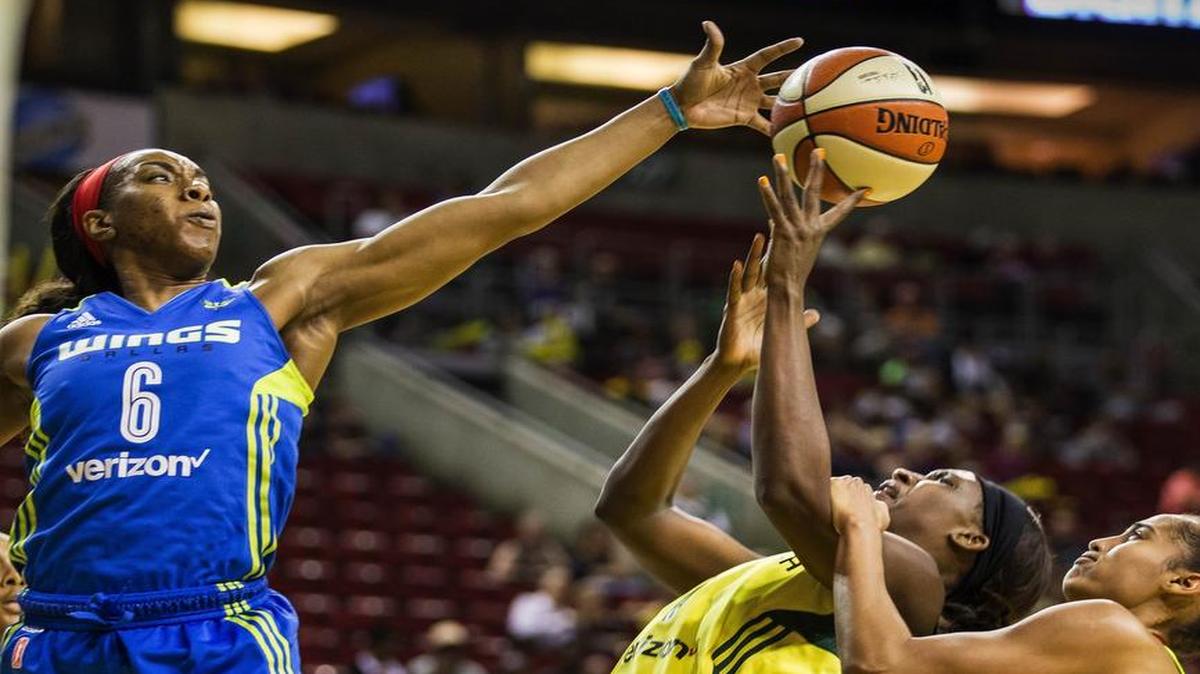 Kayla Thornton, left, and the Dallas Wings will host Crystal Langhorne and the Seattle Storm at 7 p.m. Friday on FSSW Plus.