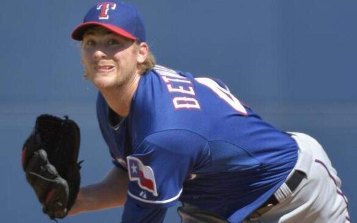 
Rangers left-hander Ross Detwiler allowed just a bunt single in four innings during a B game Friday morning.
