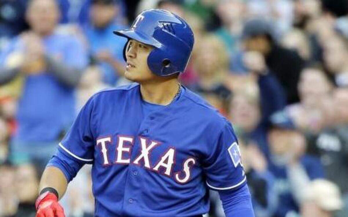 
Shin-Soo Choo has been walking back to the dugout a lot lately. He entered Saturday in a 1-for-22 slump.
