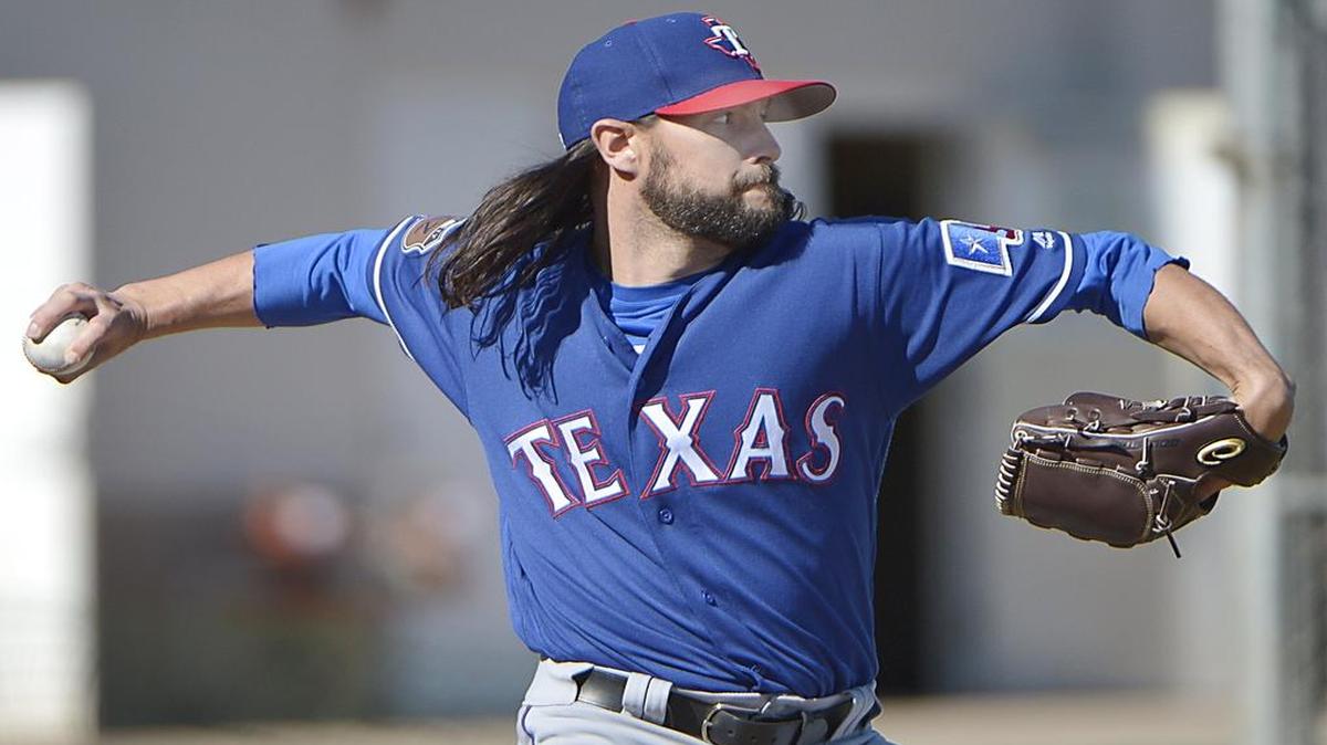 Rangers reliever Tony Barnette threw two perfect innings with five strikeouts in an intrasquad game Friday morning.