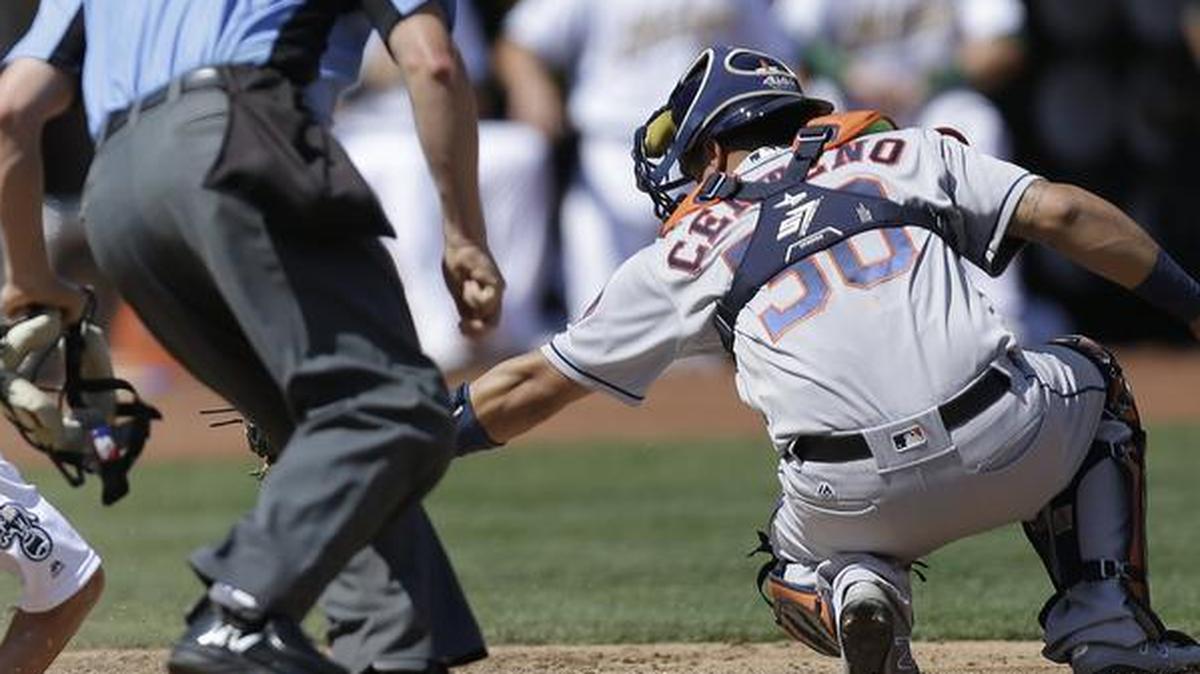 Juan Centeno has spent parts of the past five seasons in the major leagues with four teams. The Rangers, who claimed him Monday, would be his fifth.