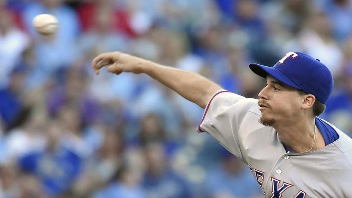 
Rangers rookie Chi Chi Gonzalez has not allowed a run in two big-league starts, covering 14 
2/3
 innings.


