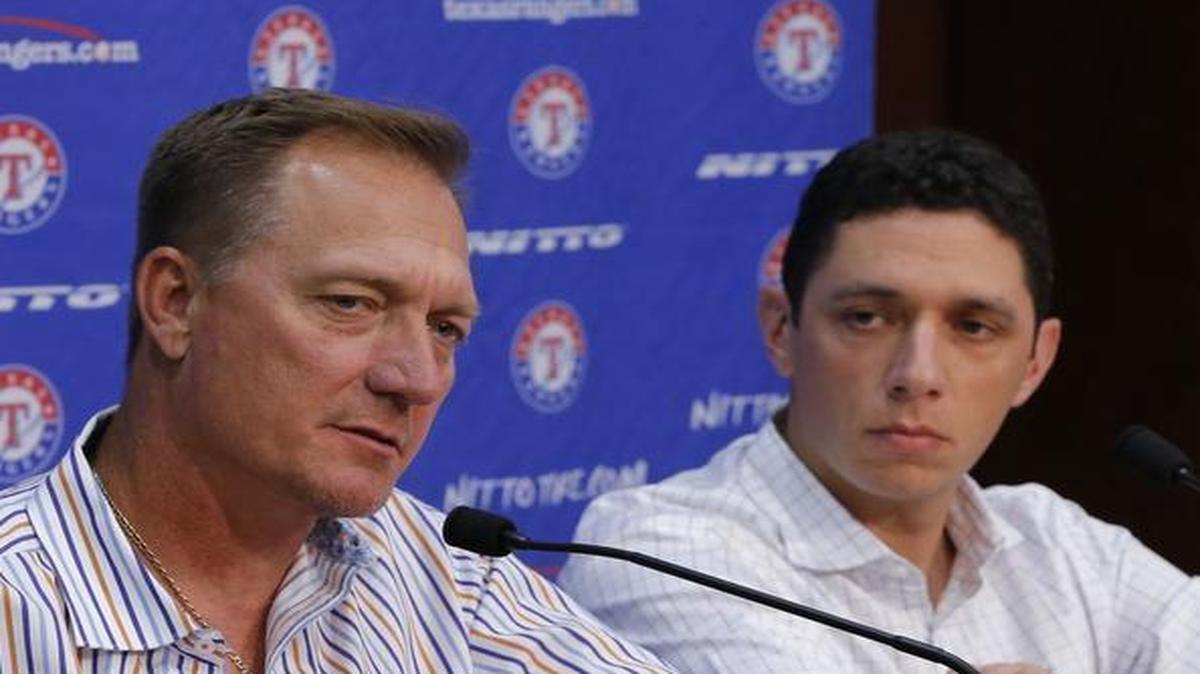 
Rangers manager Jeff Banister and general manager Jon Daniels looked ahead to 2016 on Friday afternoon.
