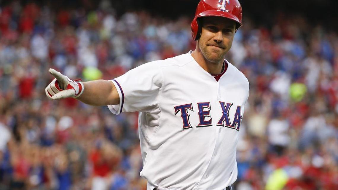 David Murphy is on the Rangers’ radar as they consider possible free-agent help with Josh Hamilton’s left knee continuing to act up.