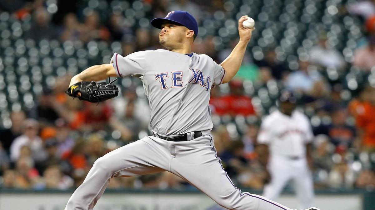 
Rangers starting pitcher Wandy Rodriguez retired the last 19 Astros he faced as Texas won its first series of 2015 with a 7-1 win at Minute Maid Park on Tuesday.

