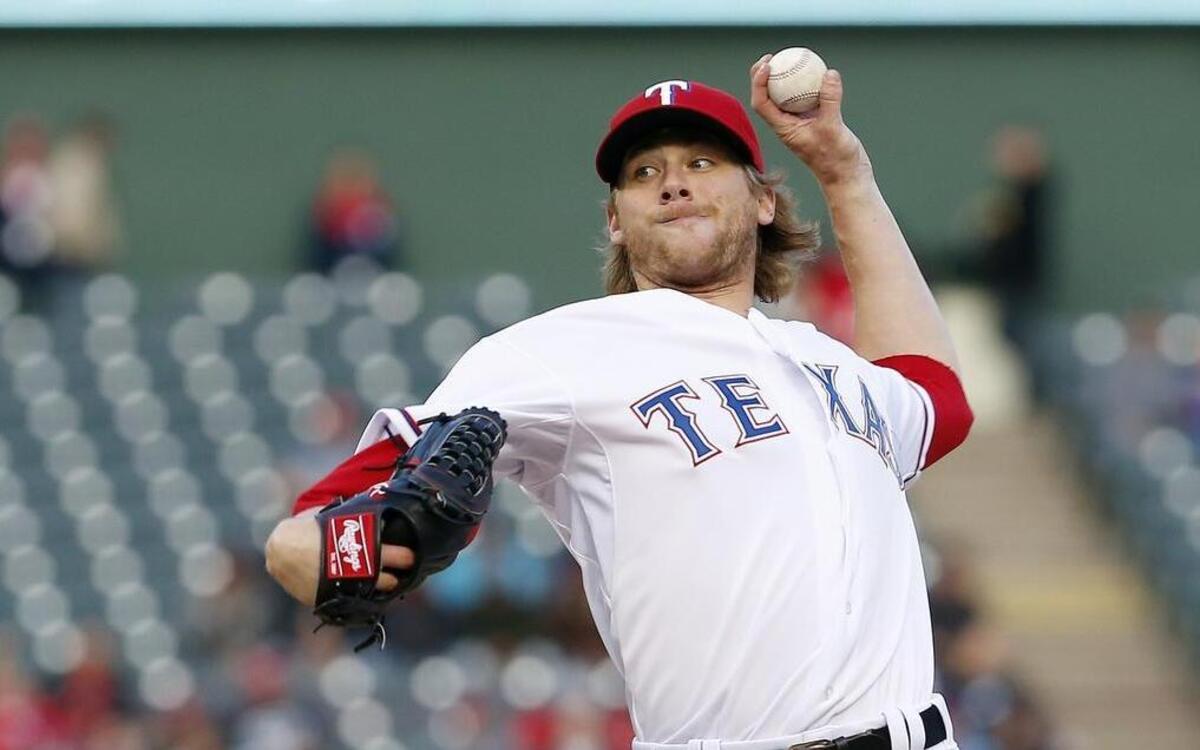 
Rangers starting pitcher Ross Detwiler allowed two runs on five hits in 5 1/3 innings Tuesday which was enough for the Mariners to beat Texas 2-1.
