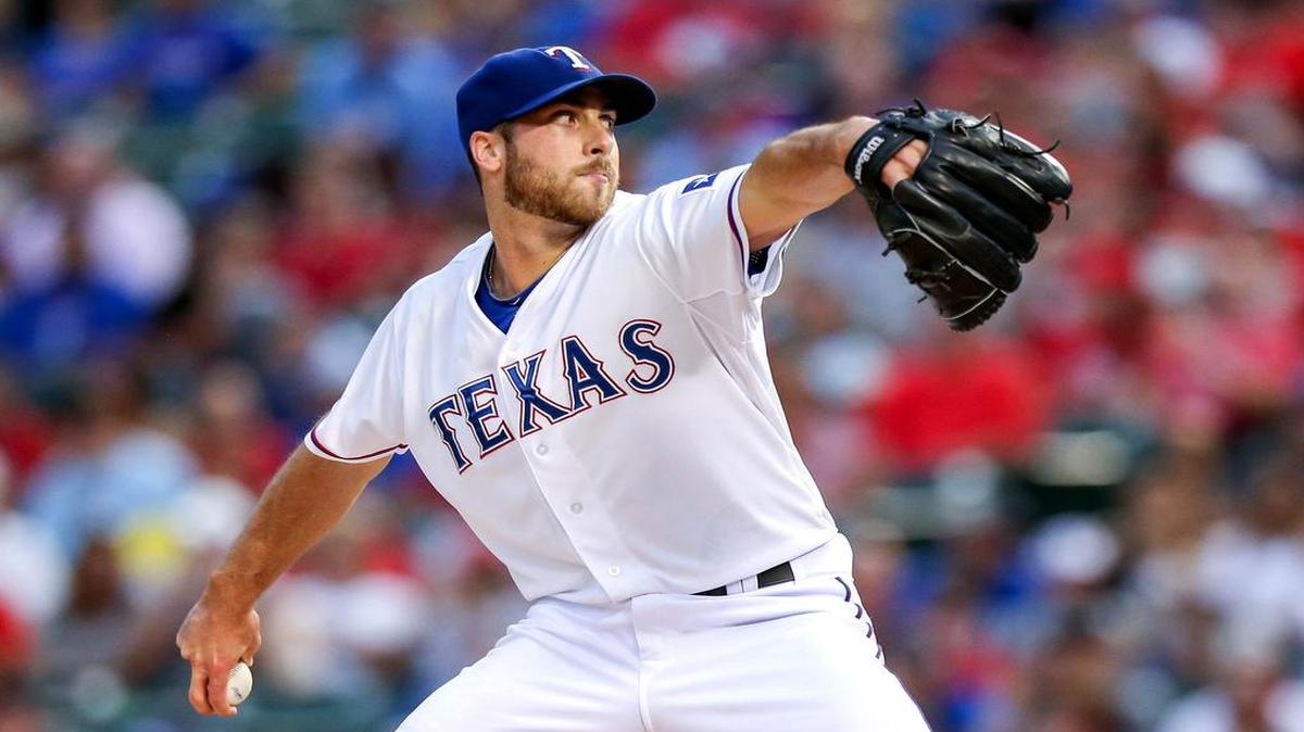 Anthony Bass delievered eight relief outings of at least three innings for the Rangers in 2015.
