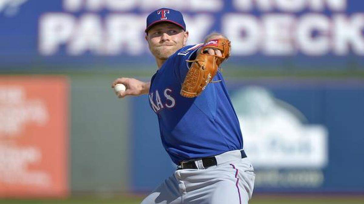 
Rangers relief pitcher Jon Edwards walked the two batters he faced in Saturday’s game. He was sent back down to Triple A Round Rock to make room for Stolmy Pimentel.
