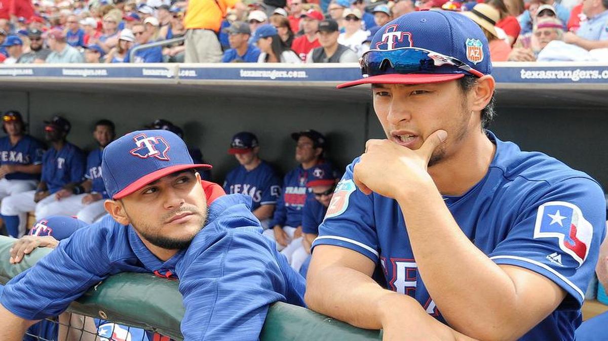 The return of Yu Darvis, right, will give Rangers a good 1-2 punch with Cole Hamels.