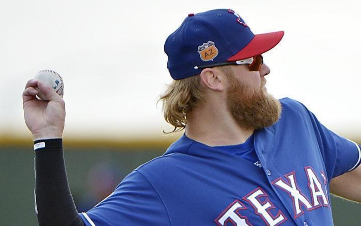 Andrew Cashner had been throwing to 120 feet before having a setback with his right biceps muscle.