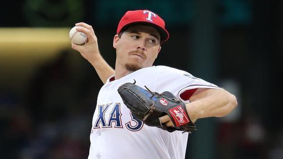 
Rookie pitcher Chi Chi Gonzalez returns to the Rangers to make his eighth career start Thursday afternoon against the Twins in place of Cole Hamels, who is missing a start with a sore left groin.
