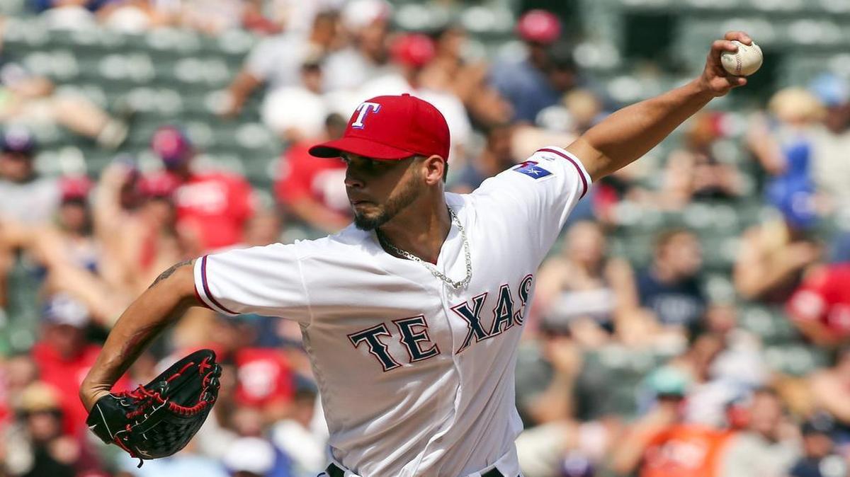 Rangers left-hander Alex Claudio was the most effective reliever against left-handed hitters in 2016, holding them to a .177 batting average and 2.65 ERA.