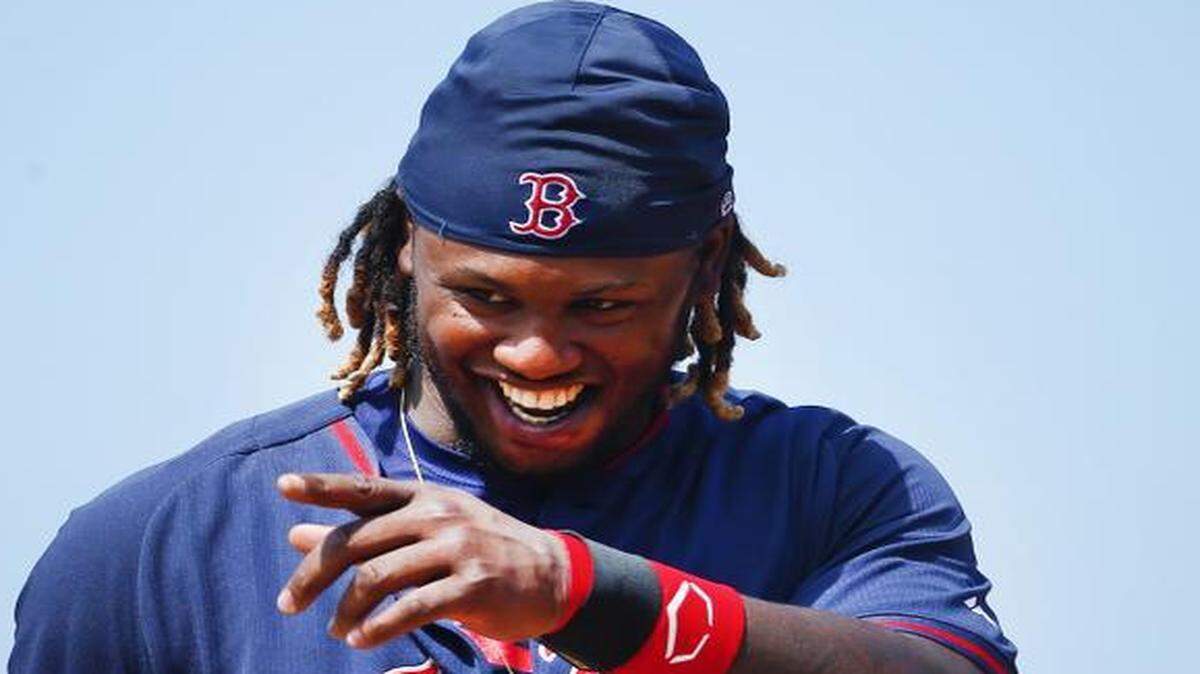 
 Red Sox outfielder Hanley Ramirez 

