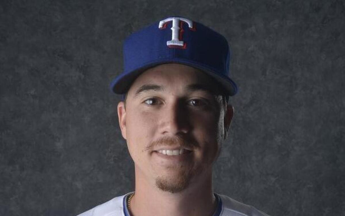 
Rangers top pitching prospect Alex Chi Chi Gonzalez is scheduled to make his major league debut in a start against the Red Sox Saturday night.
