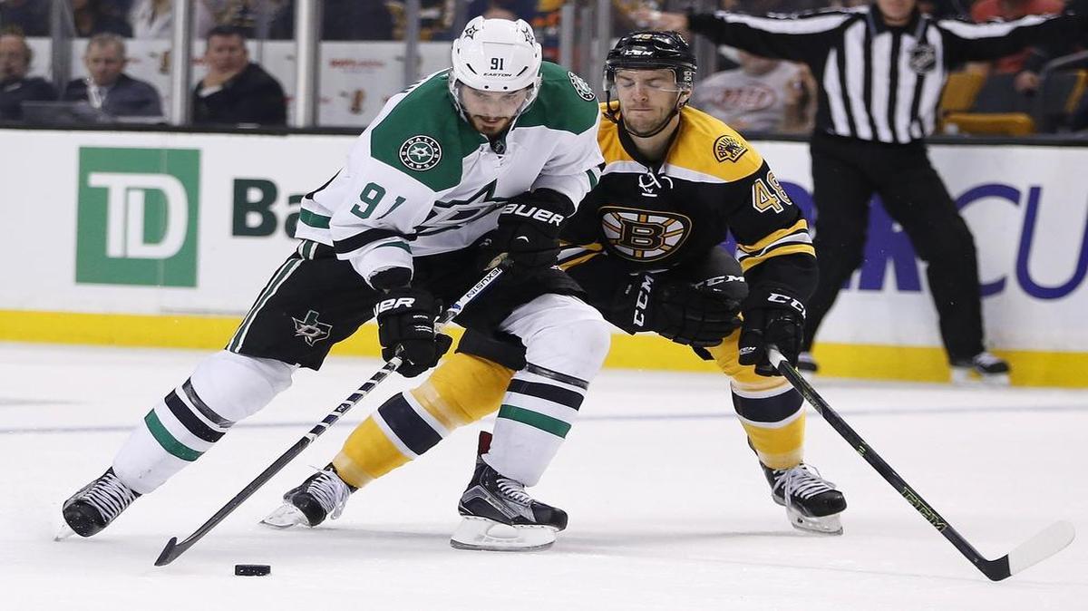 Stars center Tyler Seguin, left, recorded his seventh career hat trick, his sixth with the Stars.