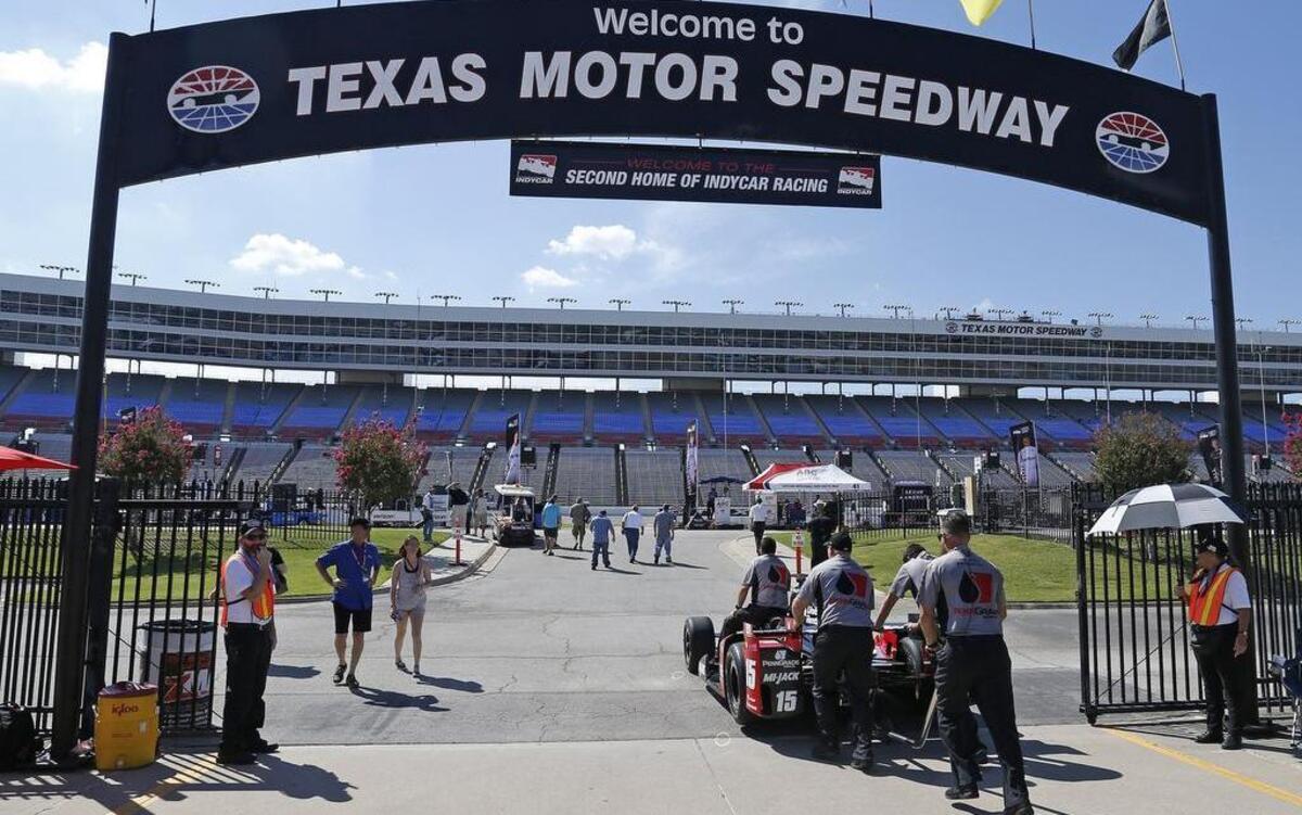 IndyCar racing returns to Texas Motor Speedway this week as teams prepare for Saturday night’s Rainguard Water Sealers 600.