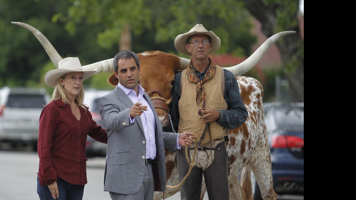 
Two-time Indianapolis 500 winner Juan Pablo Montoya is joined by members of the Fort Worth Herd at Joe T. Garcia’s as a guest of Texas Motor Speedway.
