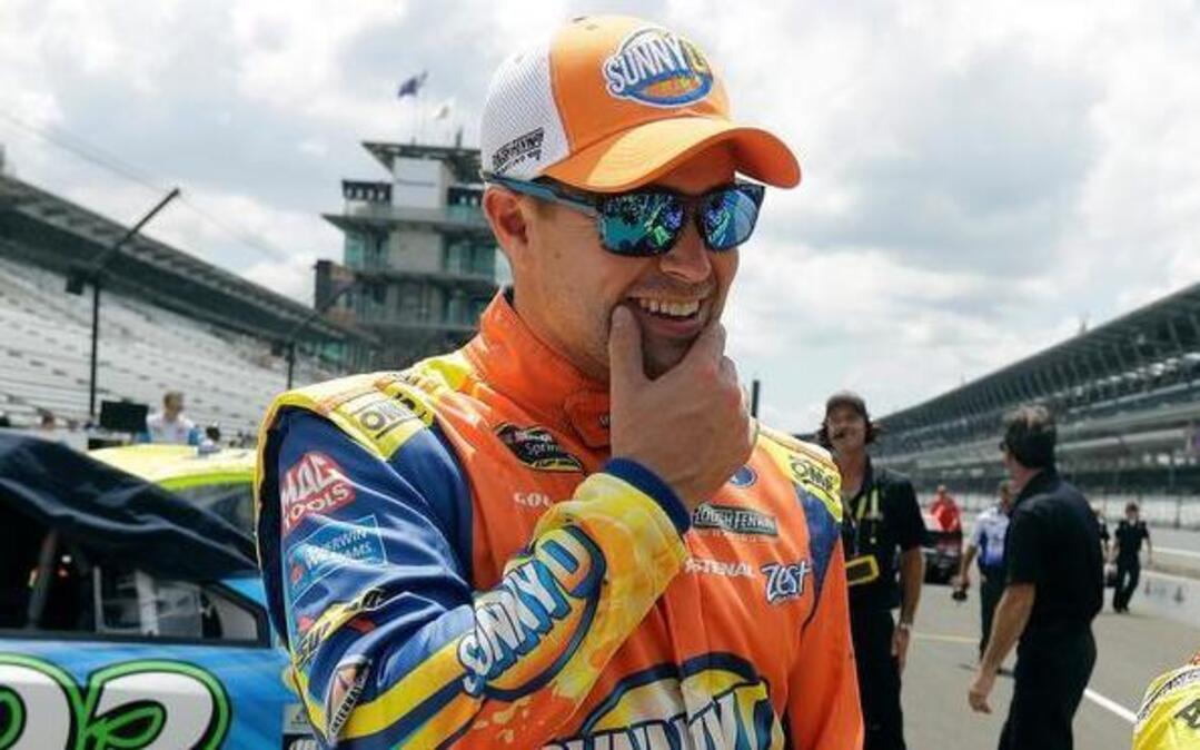 Sprint Cup driver Ricky Stenhouse Jr., right, talking with Jeff Gordon earlier this season, finished second at Bristol Motor Speedway last week, but Stenhouse was mourning the death of his close friend Bryan Clauson.