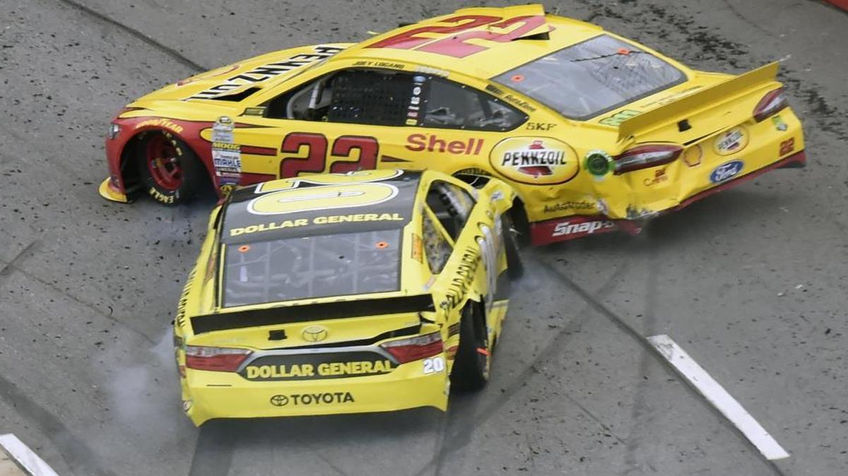 Matt Kenseth intentionally wrecked Joey Logano last Sunday at Martinsville.