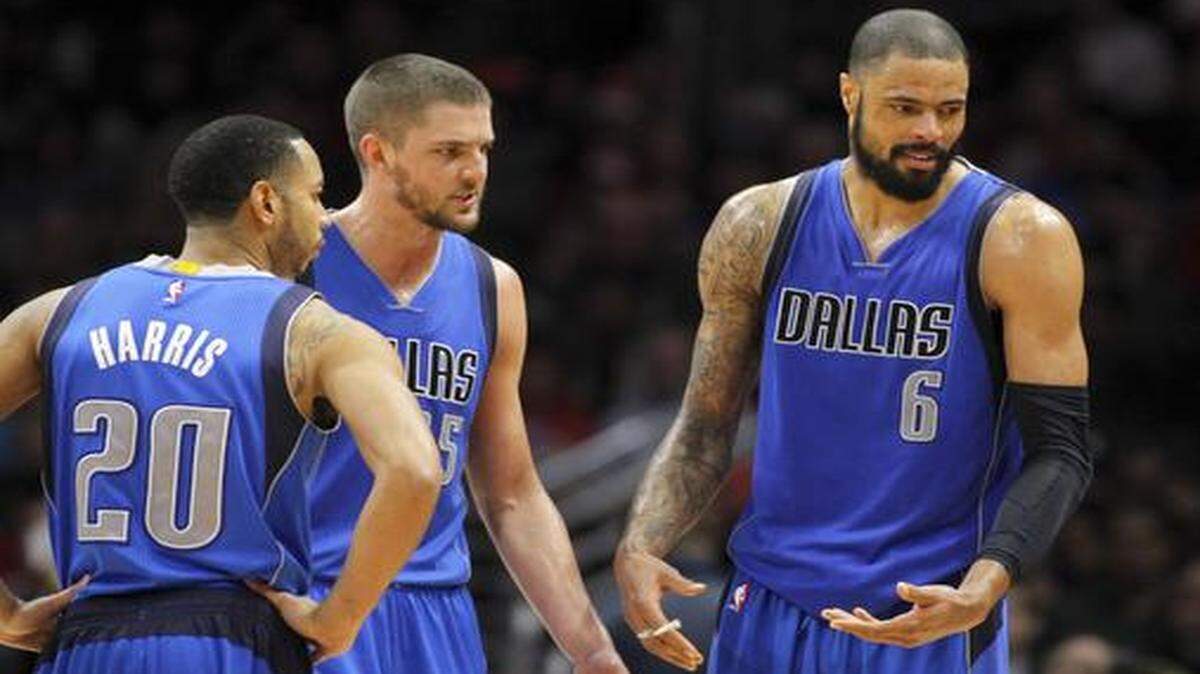 
Dallas Mavericks, from left, Devin Harris, Chandler Parsons and Tyson Chandler are looking for answers to their most recent games, blowout losses to the Detroit Pistons and Los Angeles Clippers.


