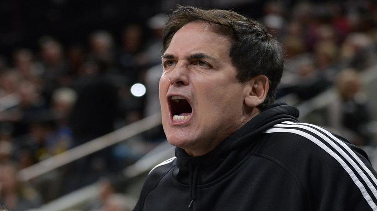 Despite the Mavericks’ 3-13 start, Mark Cuban still believes his team has a chance to make the playoffs for the 16th time in the past 17 years.