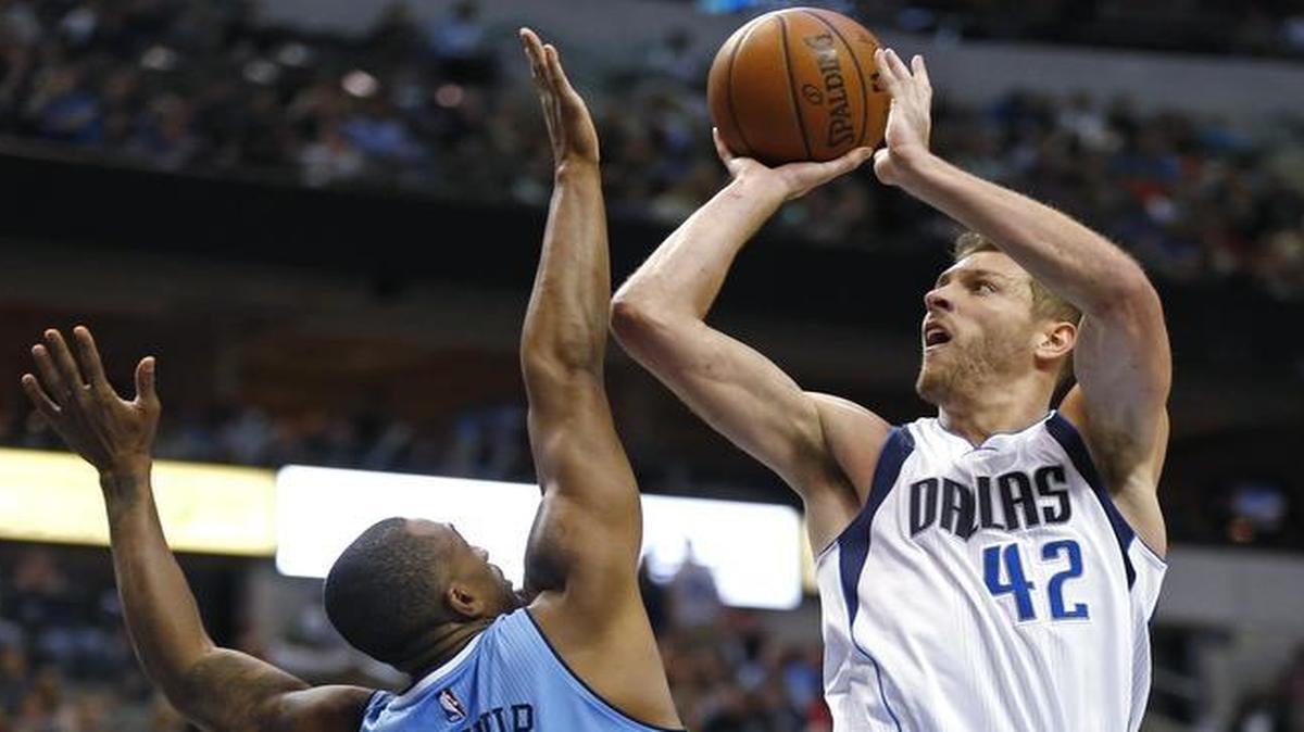 Forward David Lee, shooting, had 14 points and 14 rebounds in his second gmae with the Mavericks on Friday. The Mavericks take on the Minnesota Timberwolves at 6 p.m. Sunday at American Airlines Center. The game airs on FSSW and NBA-TV.