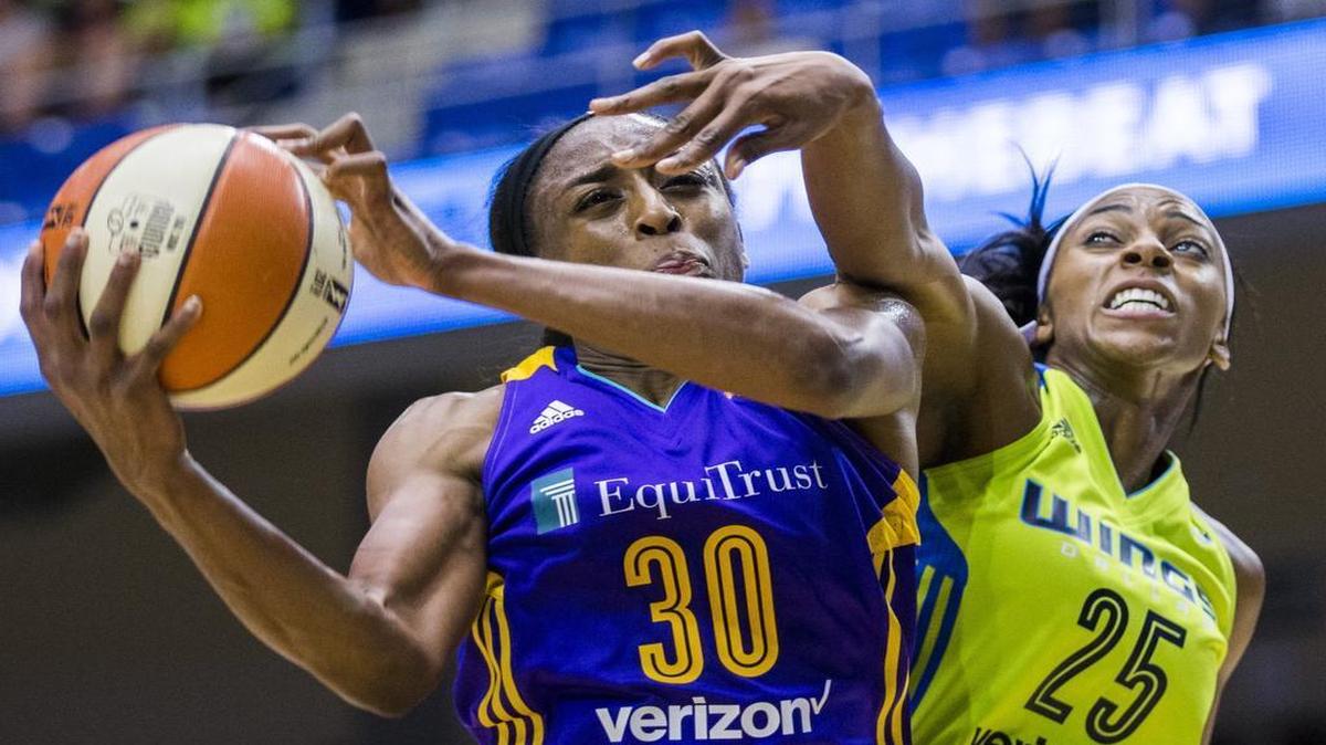 Los Angeles forward Nneka Ogwumike, left, scored 32 points against Dallas and Glory Johnson in the teams’ first meeting June 11 in Arlington. The Sparks won 97-73 as Ogwumike set a WNBA record for most field-goal attempts without a miss, going 12-for-12.
