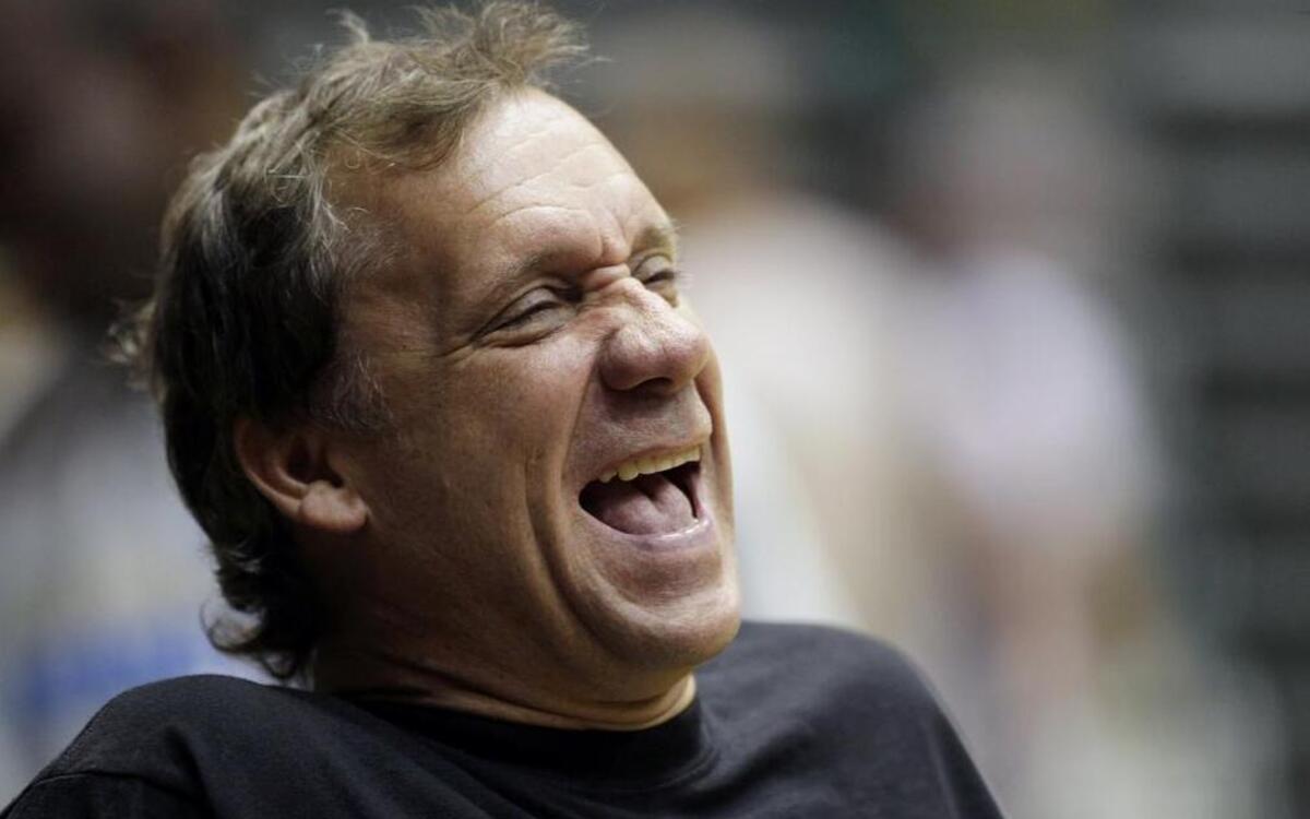 Flip Saunders died Oct. 25 after a battle with cancer. “Flip’s one of these guys we can’t forget,” Mavericks coach Rick Carlisle said.