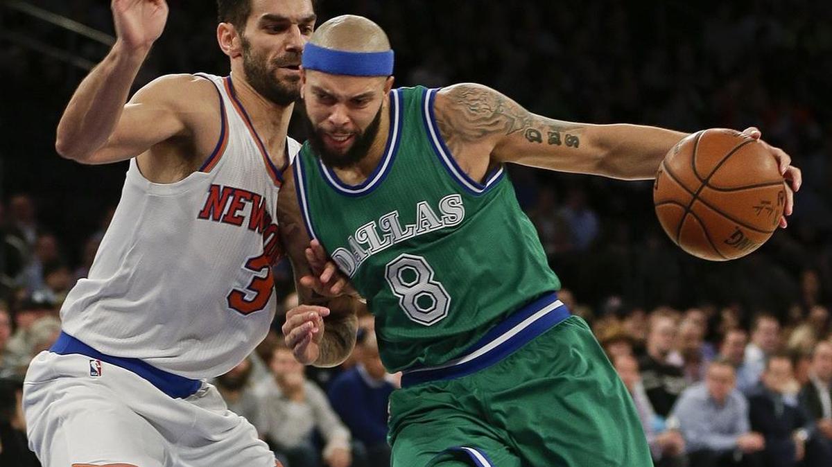 Mavericks point guard Deron Williams, right, finished with 20 points and seven assists in Monday’s victory over the Knicks and Jose Calderon.