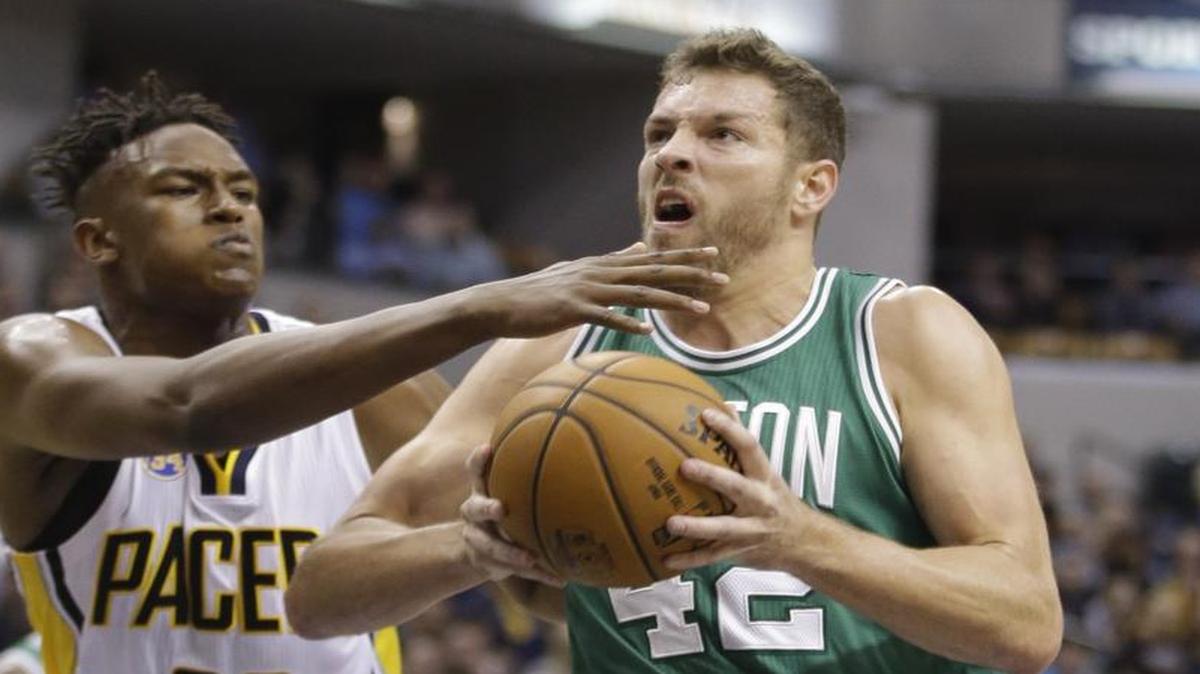 David Lee. right, going to the basket against the Indiana Pacers' Myles Turner in November, has come to contract terms with the Dallas Mavericks, coach Rick Carlisle announced Sunday night. Lee was waived the Celtics on Sunday.