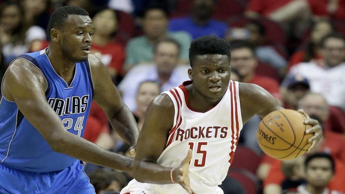 
Samuel Dalembert, left, has a swollen left knee, the latest Mavericks player to be injured.

