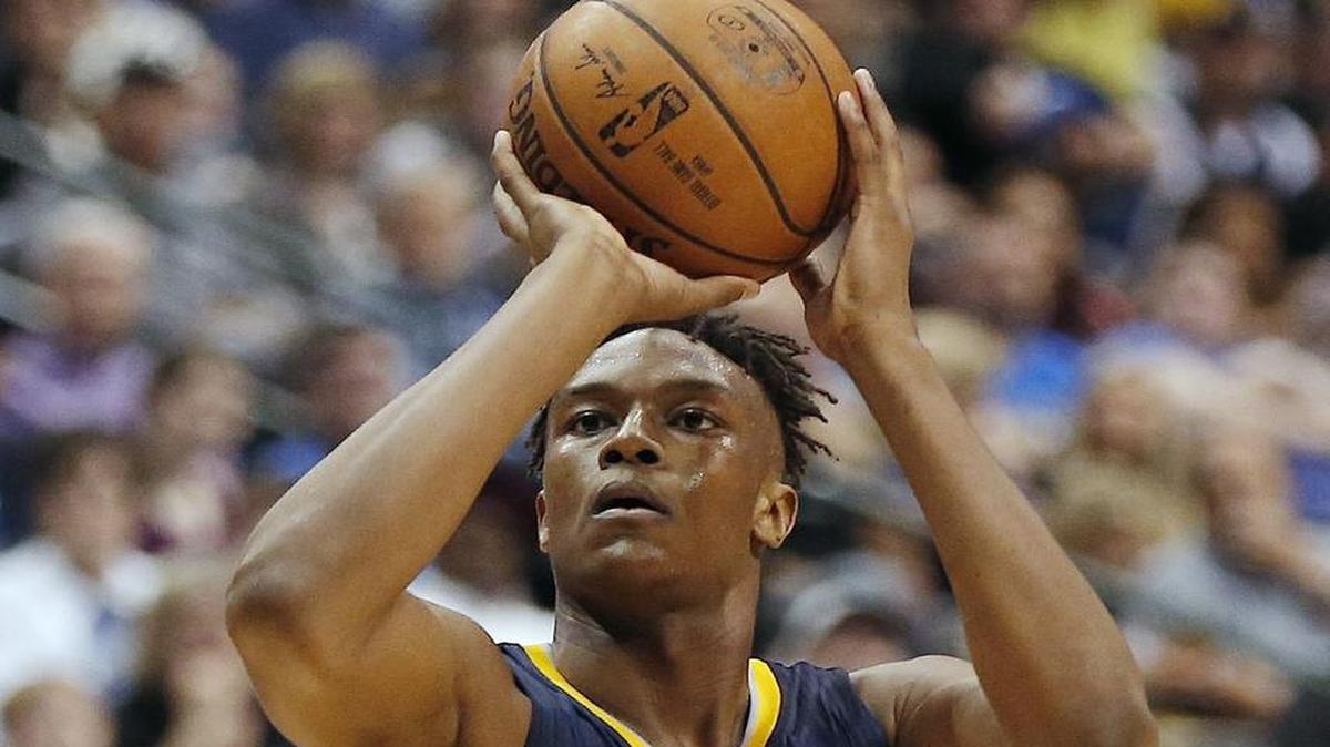 Euless Trinity graduate Myles Turner had 15 points and seven rebounds for the Pacers on Saturday.
