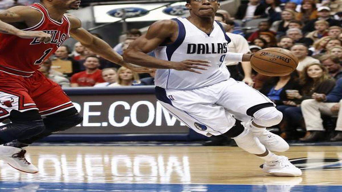
Mavericks owner Mark Cuban says that Rajon Rondo, right, is not to blame for the team’s shooting problems.


