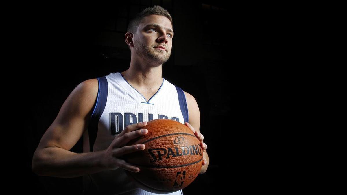When he returns to the lineup, Chandler Parsons could find himself in a ball-handling mode with the Mavericks.