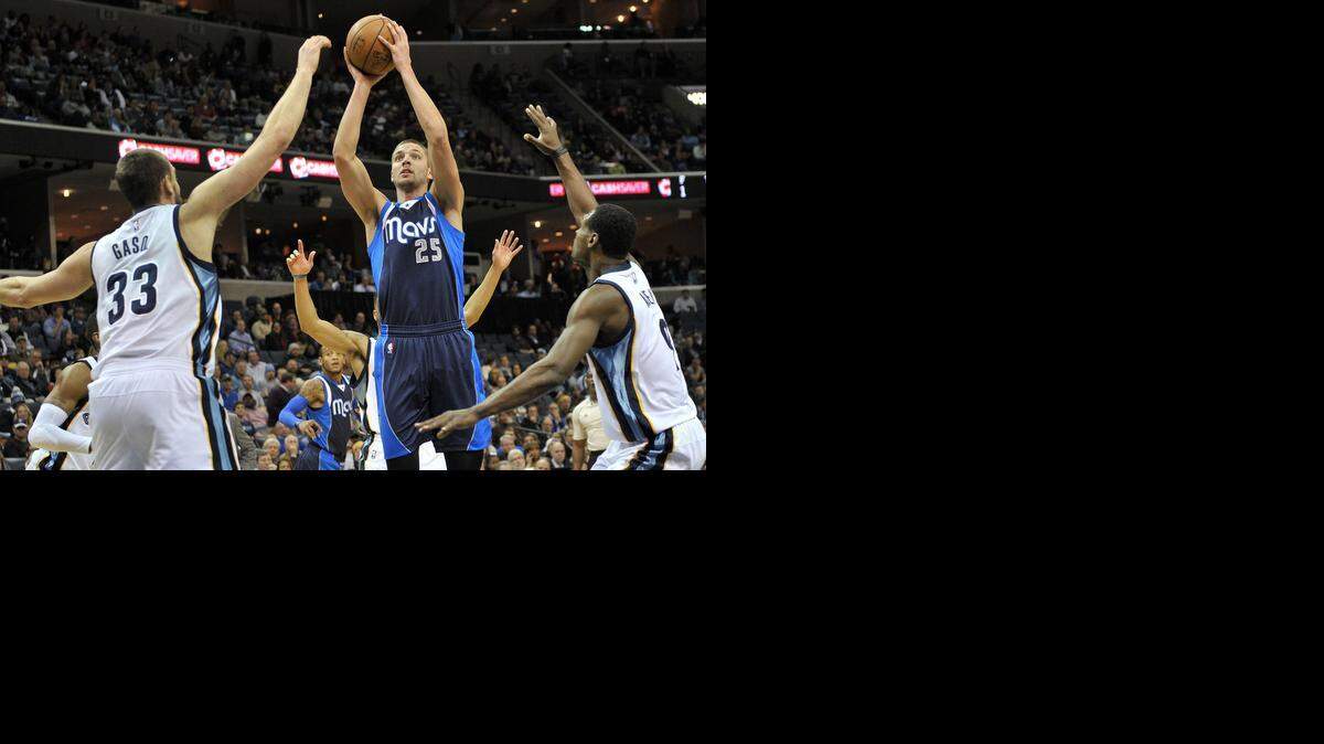 
Mavericks’ Chandler Parsons, right, is averaging 16.3 points a game this season, but he’s scoring 21.8 a game in December.
