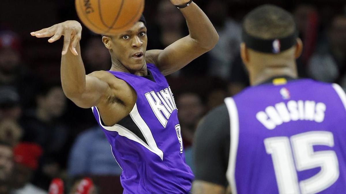 Rajon Rondo, left, has been a good fit with DeMarcus Cousins and the Kings and is back to his free-wheeling ways running the offense.