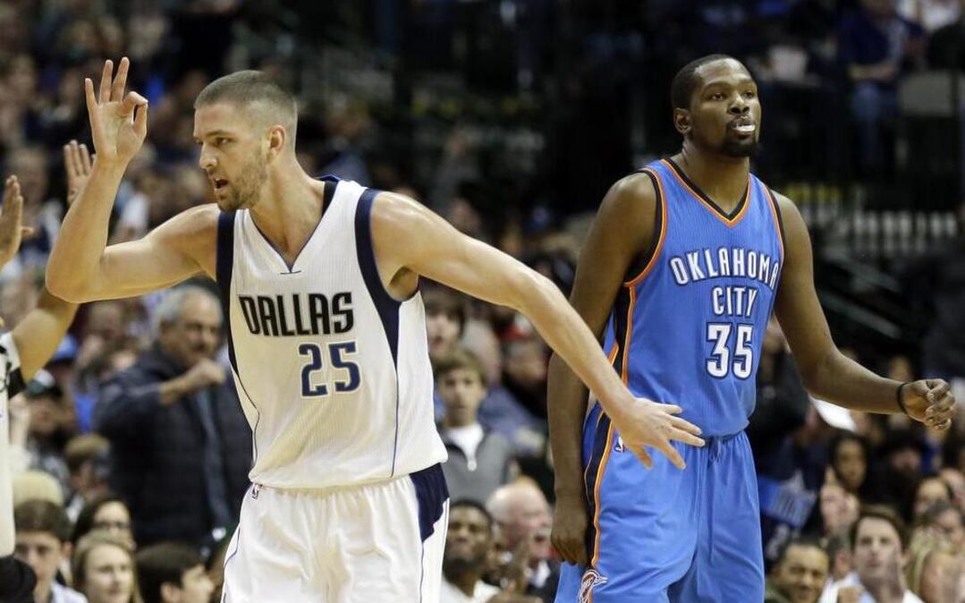 Mavericks forward Chandler Parsons, left, has heated up recently, hitting 16 of 30 from 3-point range over the past five games.