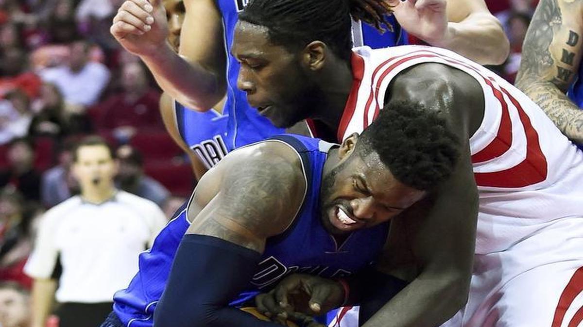 Dallas Mavericks guard Wesley Matthews, bottom, and Houston Rockets forward Montrezl Harrell (5) fight for a loose ball during the second half of an NBA basketball game, Saturday, Dec. 10, 2016, in Houston. Houston won 109-87. Matthews led the Mavericks with 26 points and leads Dallas into Monday night’s home game against the Denver Nuggets at American Airlines Center in Dallas.
