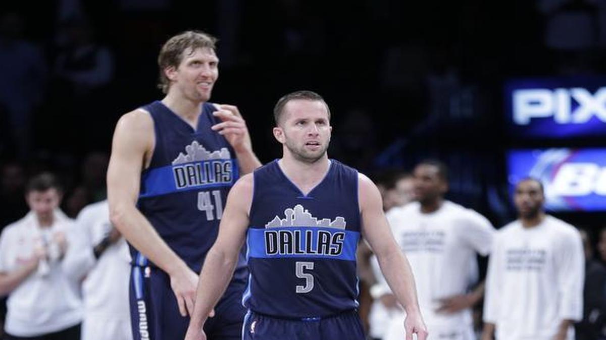 J.J. Barea (5) and Dirk Nowitzki (41) combined for 54 points to lead the Mavericks over the Nets on Wednesday. They will look for a repeat performance Saturday against the Chicago Bulls.