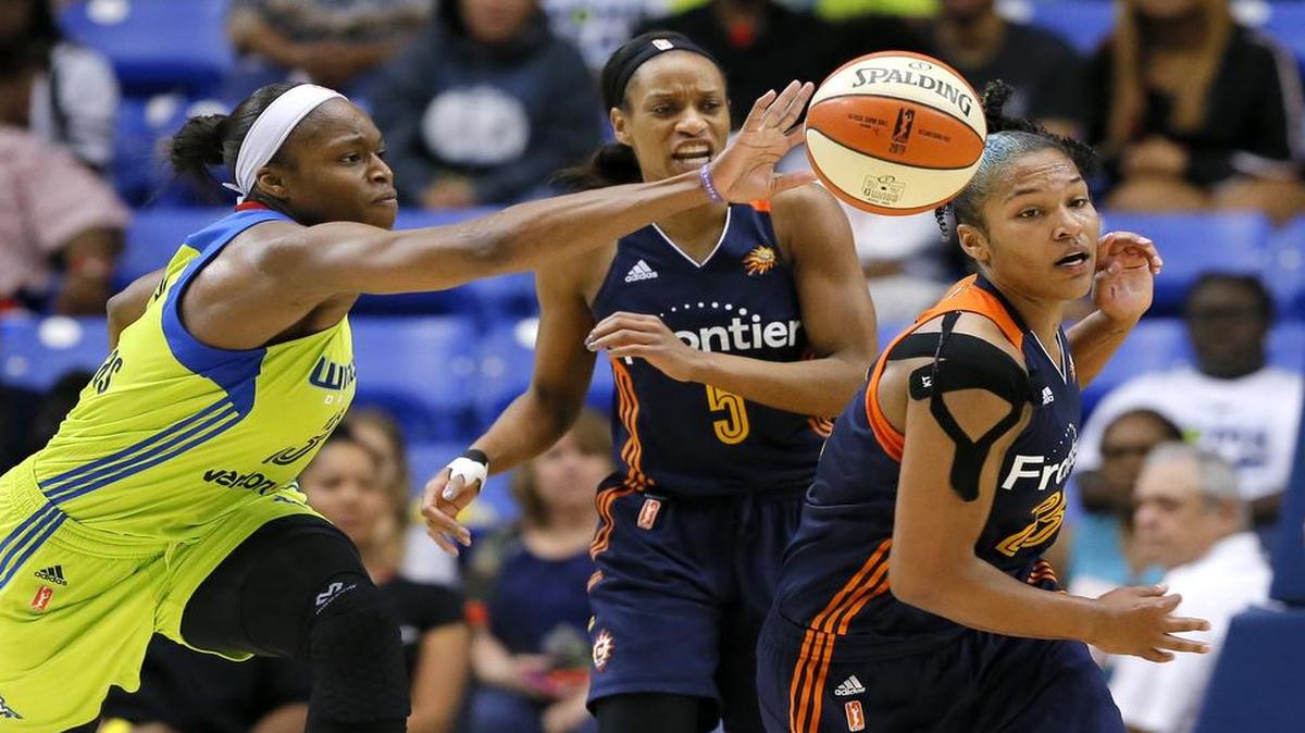 Karima Christmas, left, in action Saturday against the Connecticut Sun, and the Dallas Wings play host to the Phoenix Mercury at 7:30 p.m. Tuesday at College Park Center in Arlington. The game can be streamed online on ESPN3.