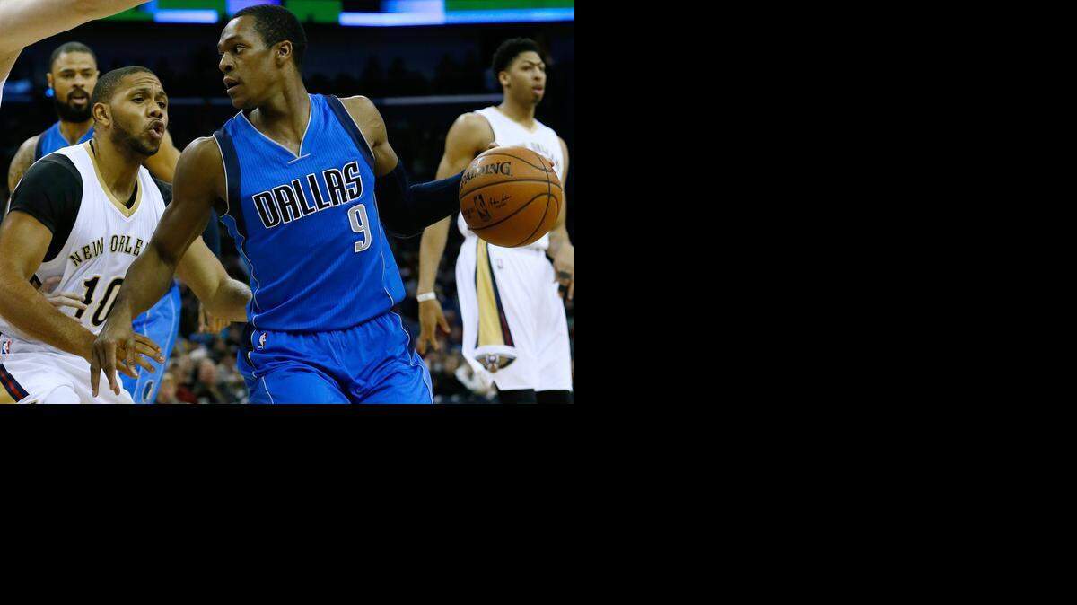 
Rajon Rondo, right, is averaging 11.4 points and 8.1 assists in 21 games since joining the Mavericks.


