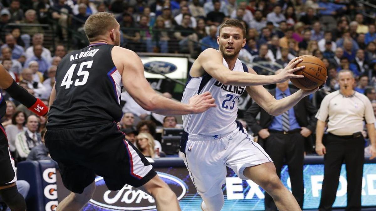 Forward Chandler Parsons and the Dallas Mavericks will be part of an NBA/NHL doubleheader on Sunday at the American Airlines Center. The Mavericks play Indiana at 1 p.m. The Dallas Stars host St. Louis at 8 p.m.