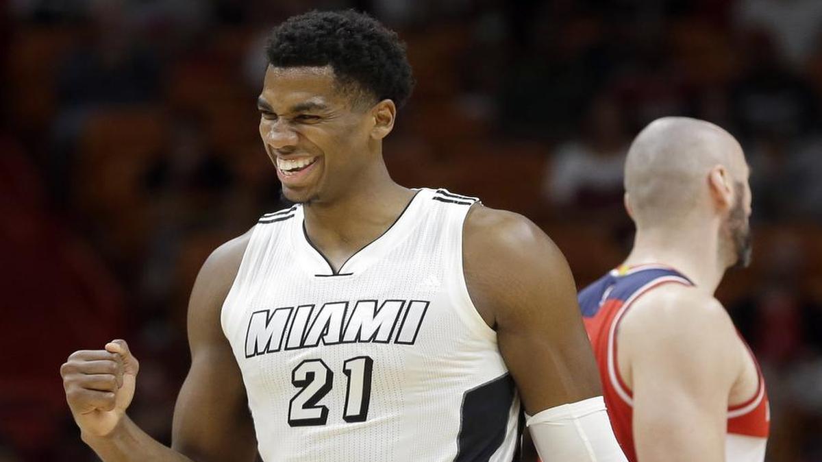 Miami Heat center Hassan Whiteside, who came close to signing a free agent deal with the Mavericks last summer, averages 16.6 points, leads the NBA in rebounding (14.1 rpg) and is fourth in blocks (2.06 bpg) heading into Monday’s matchup with Dallas.