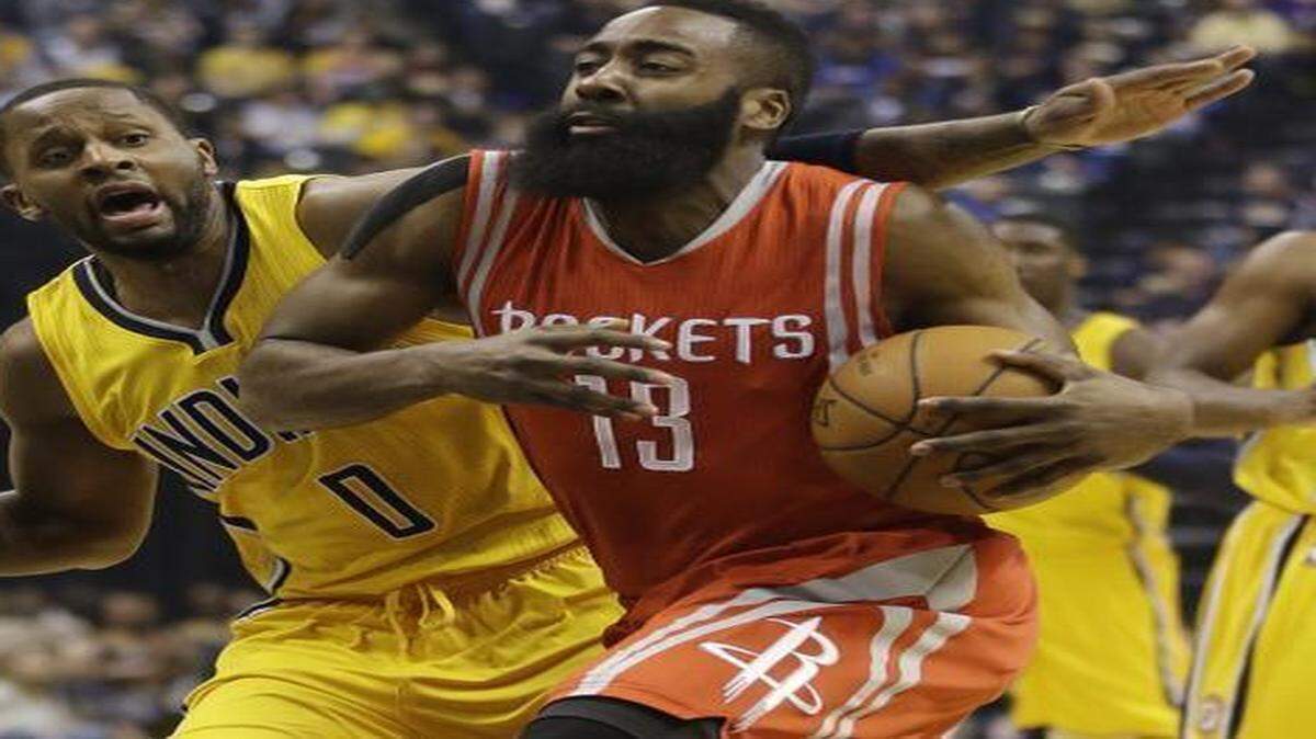 
MVP candidate James Harden, right, is averaging 27.2 points, 5.7 rebounds and 7.0 assists to lead the Rockets into Thursday’s game against the Mavericks.


