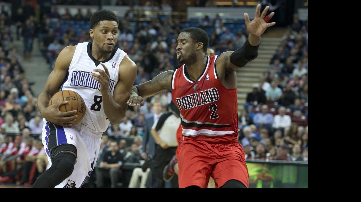 
New Dallas acquisition Wesley Matthews, right, is a better all-around player than Monta Ellis, who signed -with Indiana. Matthews, a free agent from Portland, agreed to a four-year deal with the Mavericks Friday.


