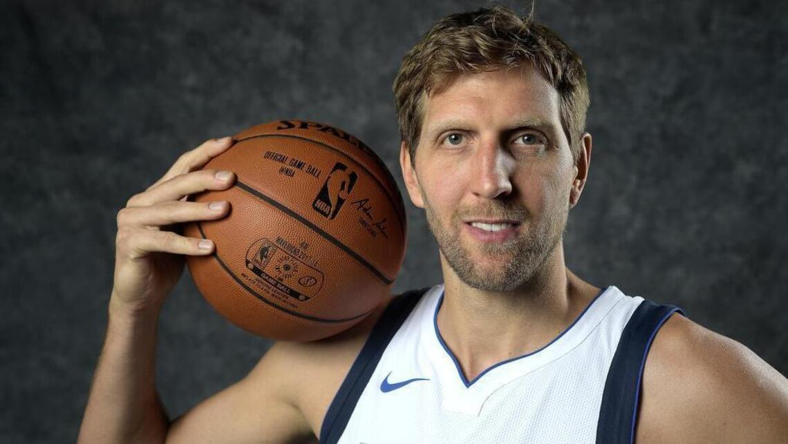 Dirk Nowitzki shows a lot of puppy love for namesake guide dog