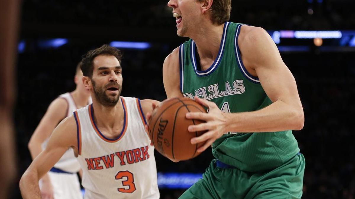 Dirk Nowitzki scored 25 points against Jose Calderon and the New York Knicks in leading the Dallas Mavericks to victory.