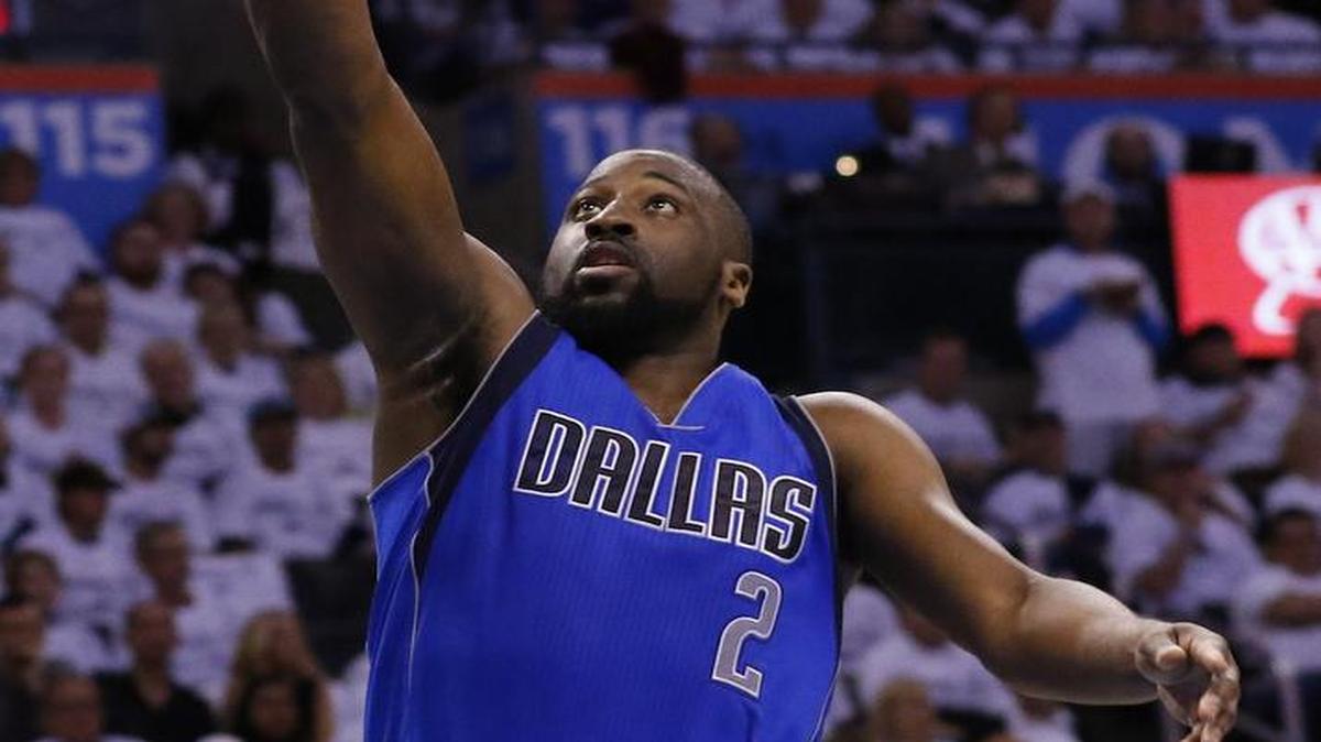 Dallas Mavericks guard Raymond Felton had 21 points and 11 rebounds in the Game 2 playoff shocker.