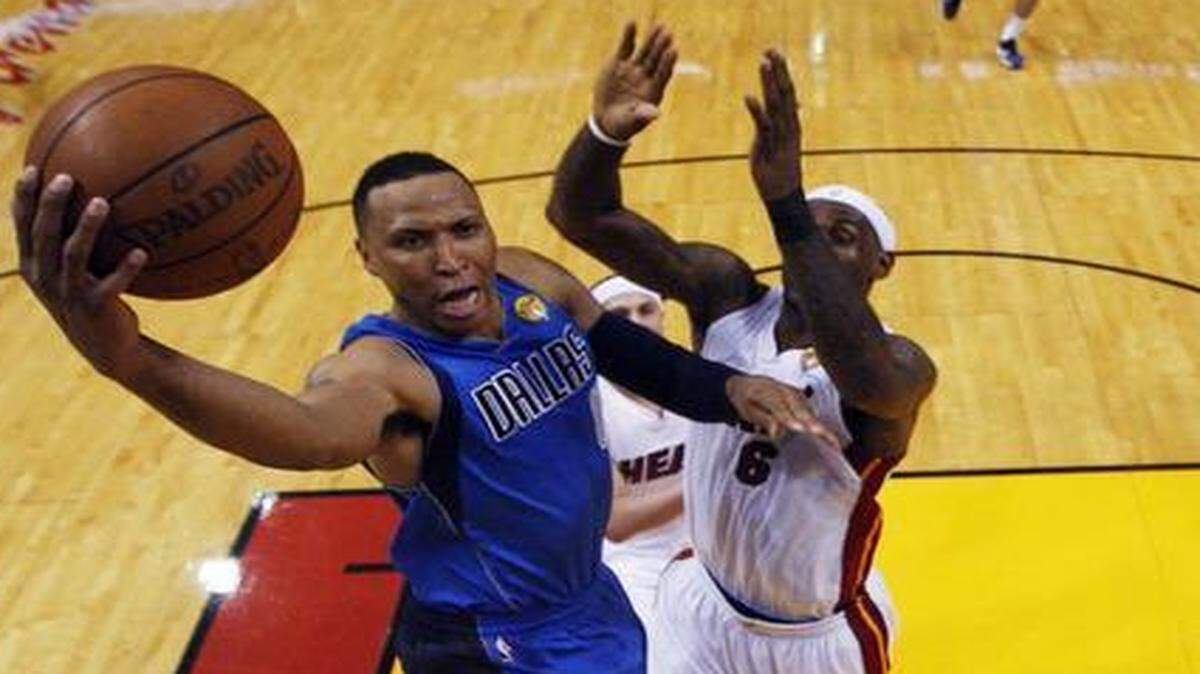 
Shawn Marion, driving to the basket past the Heat’s LeBron James in Game 2 of the 2011 NBA Finals, was a key piece in helping the Mavericks win the championship that season.


