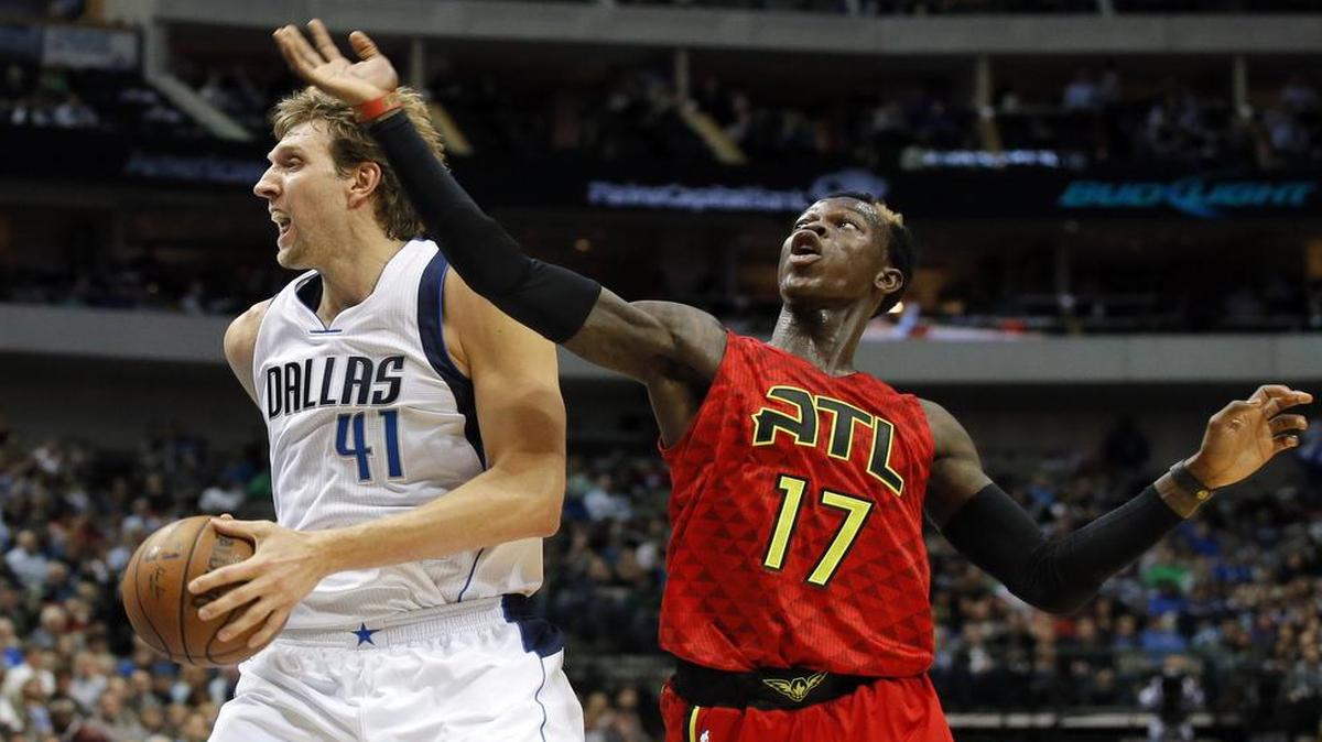 Dirk Nowitzki, left, scored 13 points on 6-of-20 shooting Wednesday as the Mavericks couldn’t get past Dennis Schroder and the Hawks.